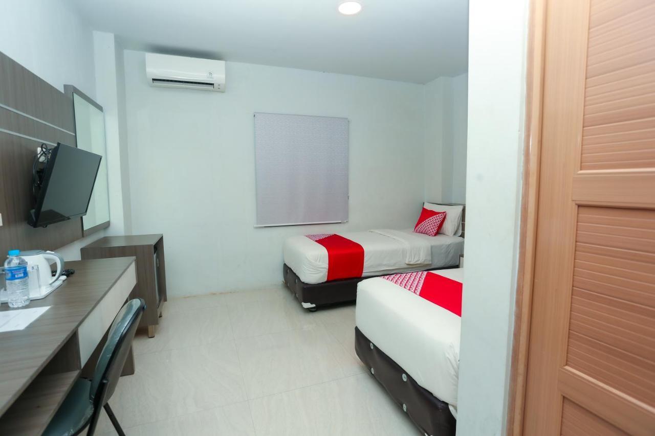 Hotel Capital O 3274 Mentaya